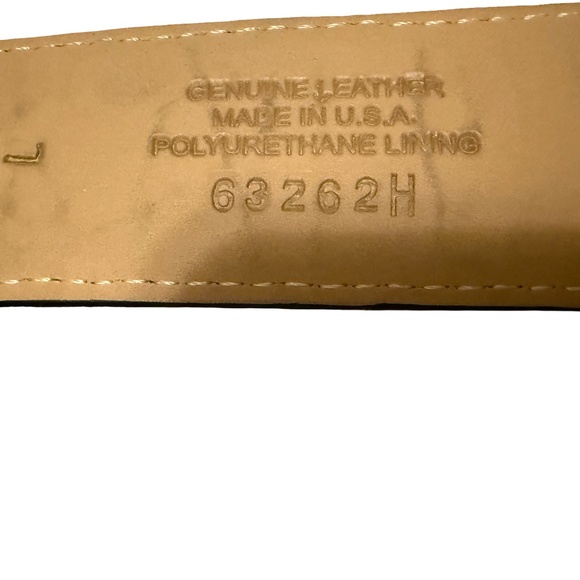 St. John Leather Belt - Picture 5 of 5